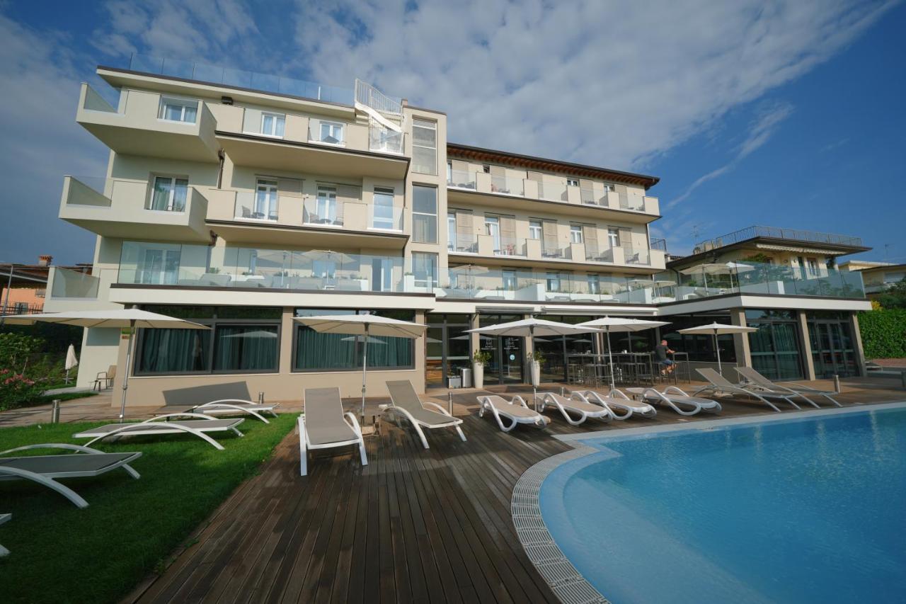 Hotel Palazzo Del Garda & Spa Ντεζεντσάνο ντελ Γκάρντα Εξωτερικό φωτογραφία