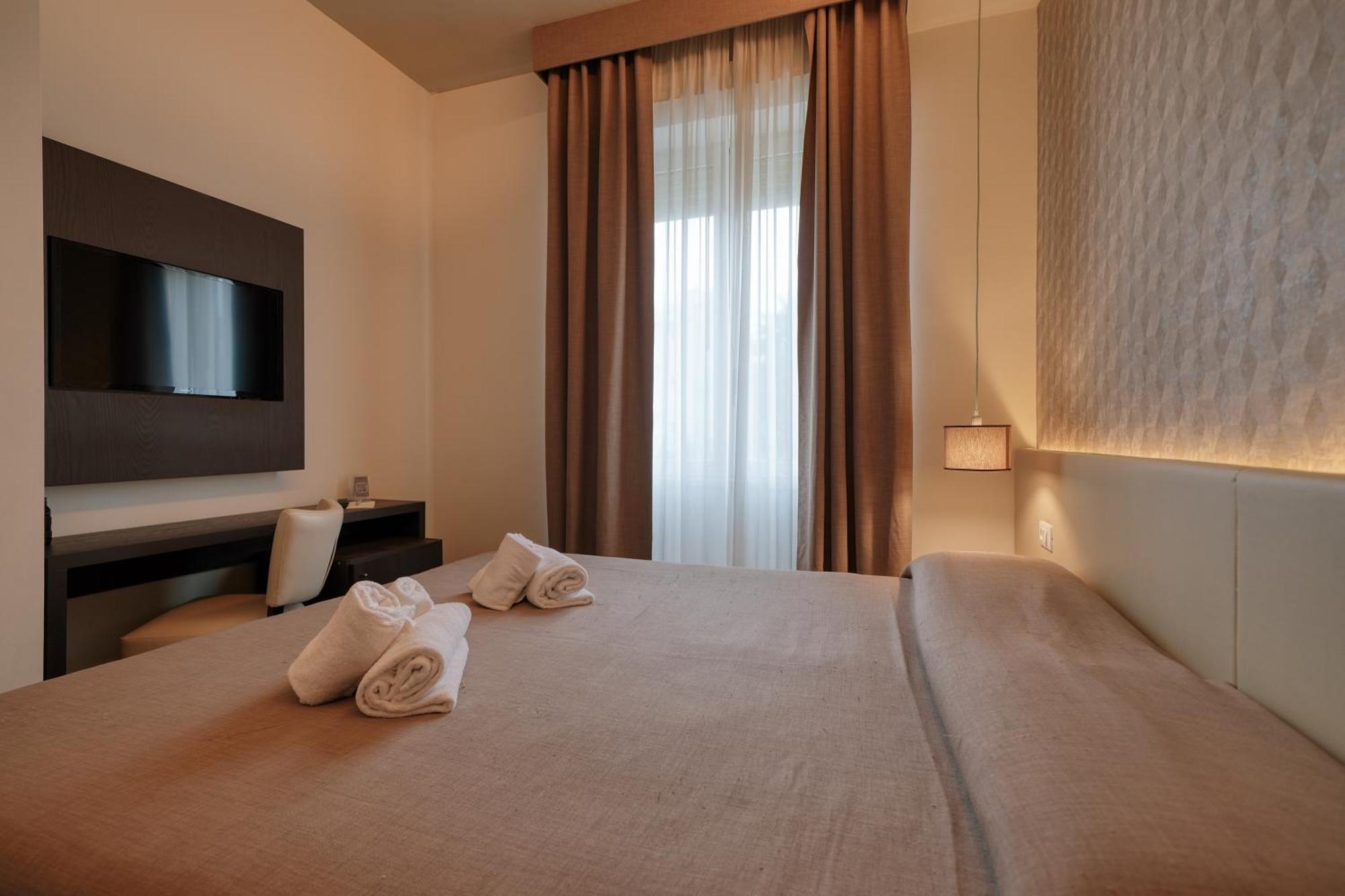 Hotel Palazzo Del Garda & Spa Ντεζεντσάνο ντελ Γκάρντα Εξωτερικό φωτογραφία