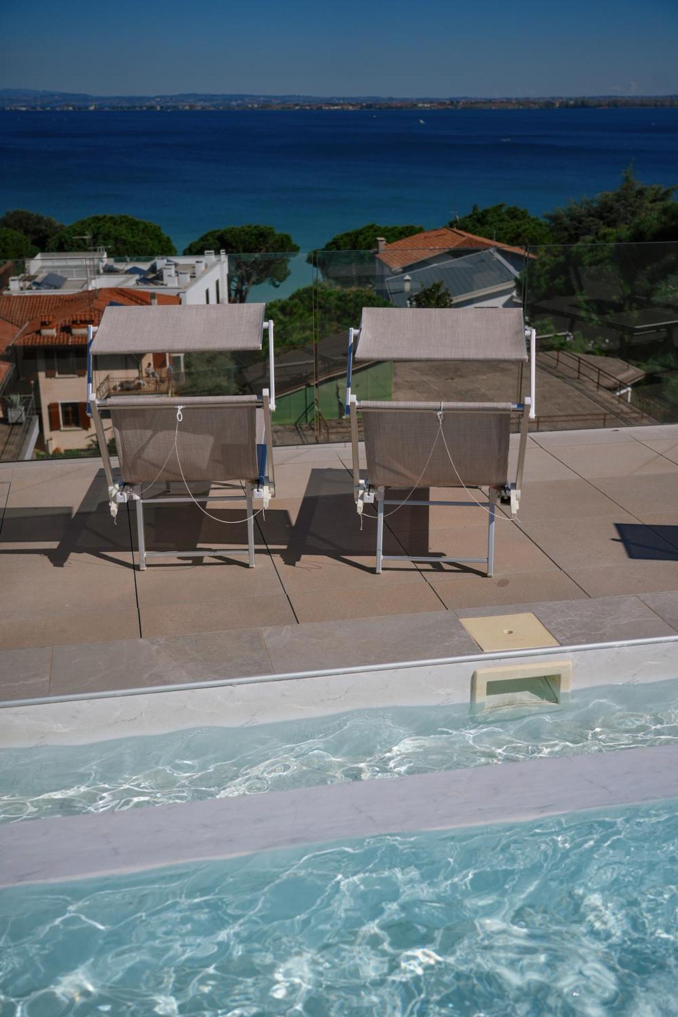 Hotel Palazzo Del Garda & Spa Ντεζεντσάνο ντελ Γκάρντα Εξωτερικό φωτογραφία