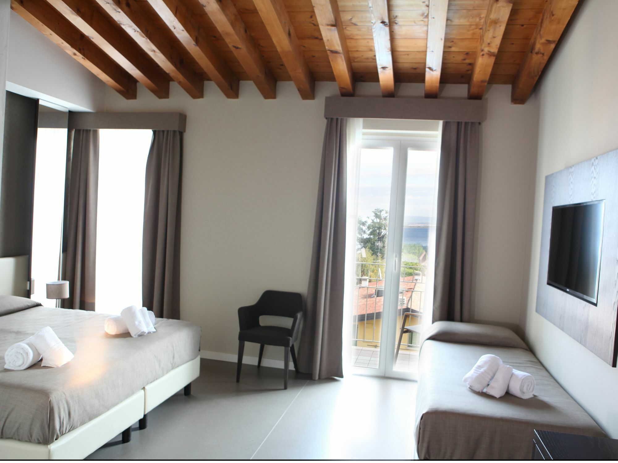Hotel Palazzo Del Garda & Spa Ντεζεντσάνο ντελ Γκάρντα Εξωτερικό φωτογραφία